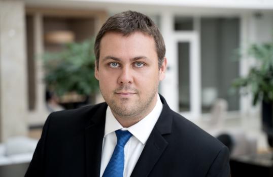 Roman Cinkais is SVP of Enterprise Products at OmniTrust